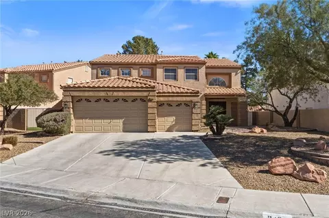 8404 Bay Crest Dr, Las Vegas, NV 89128