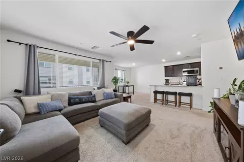 6941 Skyline Blue St, North Las Vegas, NV 89086
