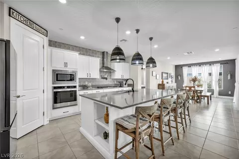 10912 Gardenova Ave, Las Vegas, NV 89166