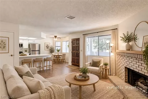 817 Rock Springs Dr #202, Las Vegas, NV 89128