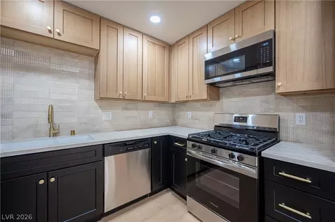5225 Carmen Blvd, Las Vegas, NV 89108