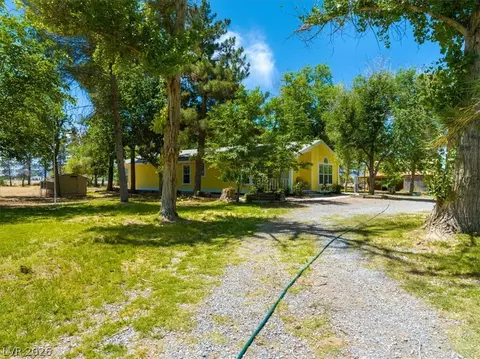 5220 Squaw Vly, Pahrump, NV 89061