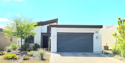 8600 Dusty Quail Dr, Las Vegas, NV 89148