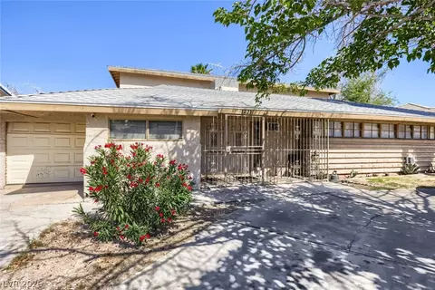 1221 S 17th St, Las Vegas, NV 89104
