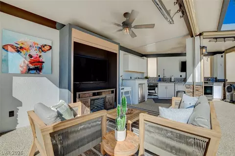 8175 Arville St #235, Las Vegas, NV 89139