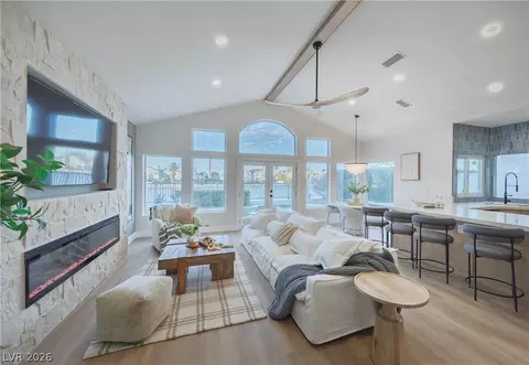 2972 Sun Lake Dr, Las Vegas, NV 89128