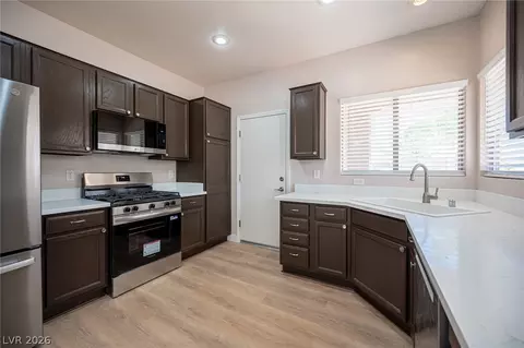 1820 Walking Path Ave, Henderson, NV 89012