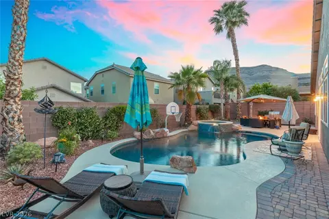 10063 Golden Bluff Ave, Las Vegas, NV 89148