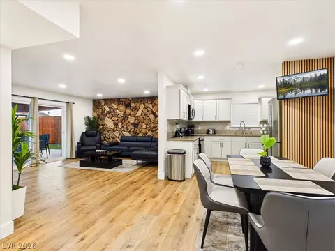 6205 Shawnee Ave, Las Vegas, NV 89107