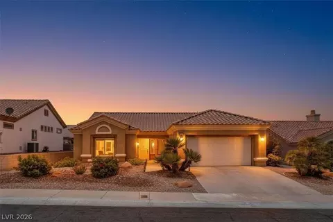 10128 Cresent Creek Dr, Las Vegas, NV 89134
