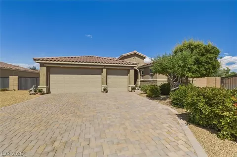 4700 Suntree Ct, Pahrump, NV 89061