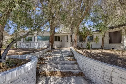 1200 Oak Tree Ln, Las Vegas, NV 89108