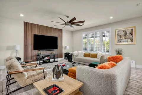 9520 Grand Pass Ct, Las Vegas, NV 89129