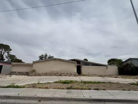 3530 Spencer St, Las Vegas, NV 89169