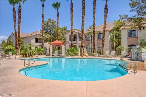 1300 S Arlington St #118, Las Vegas, NV 89104