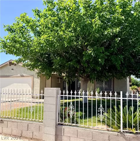 3998 Shady Oak Dr, Las Vegas, NV 89115