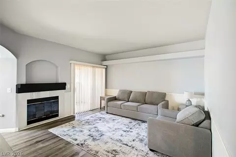 8400 White Eagle Ave #102, Las Vegas, NV 89145