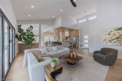 2548 Golfside Dr, Las Vegas, NV 89134