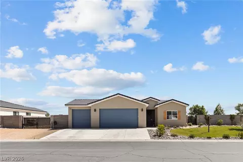 1583 Mazuma Ct, Logandale, NV 89021