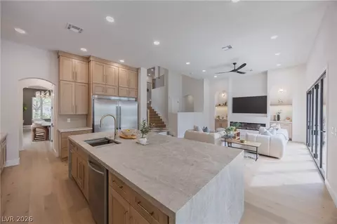 305 Prince Charming Ct, Las Vegas, NV 89145