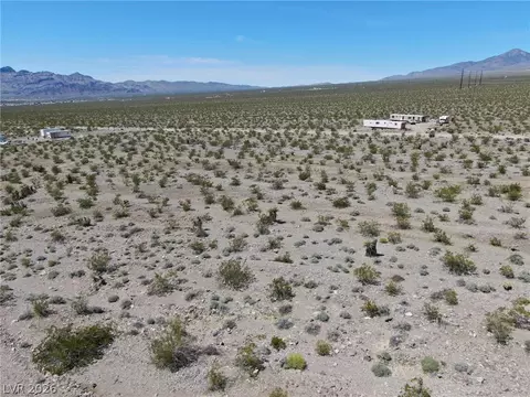 2790 E Gorgono Dr, Pahrump, NV 89060
