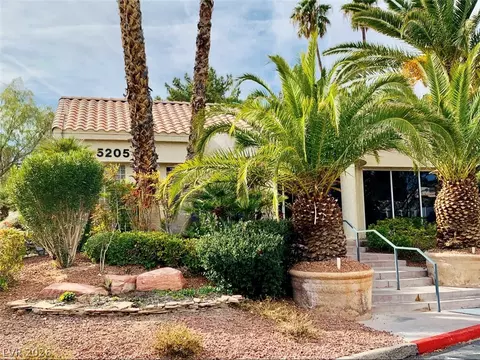 3055 Key Largo Dr #204, Las Vegas, NV 89120
