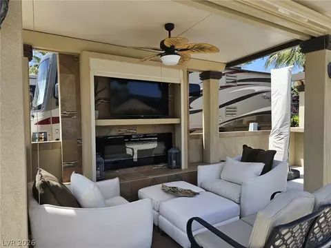 8175 Arville St #290, Las Vegas, NV 89139