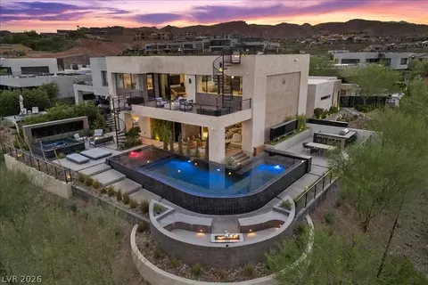32 Highland Cove Ln, Henderson, NV 89011