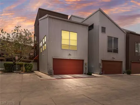 2007 Pin Oak Ave, Las Vegas, NV 89101