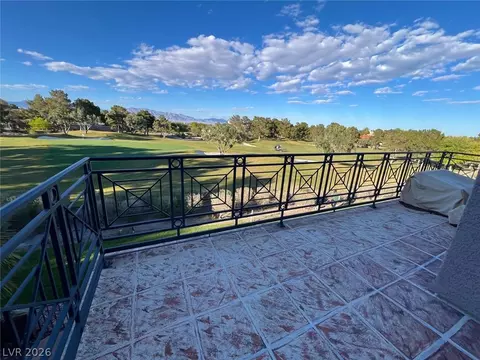 9116 Vista Greens Way #202, Las Vegas, NV 89134