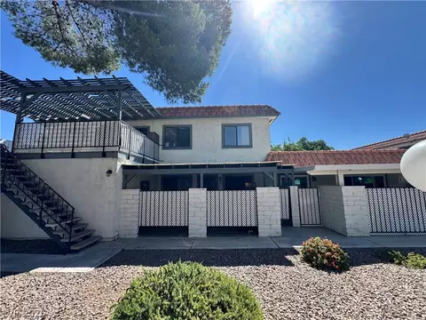 1016 Willow Tree Dr #C, Las Vegas, NV 89128