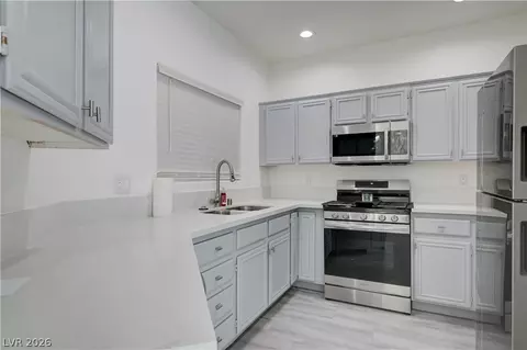 1817 Cutlass Dr #0, Henderson, NV 89014