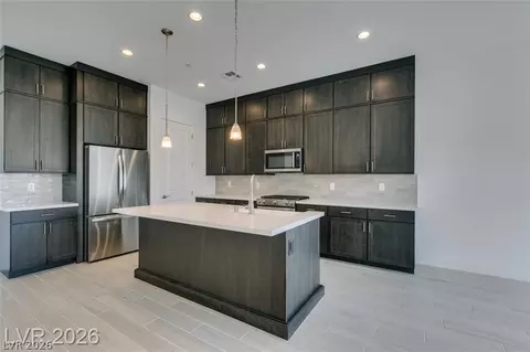 9993 Skye Gazer Ave, Las Vegas, NV 89166