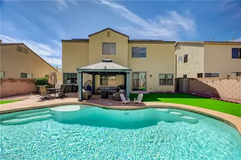 8108 Rocket St, Las Vegas, NV 89131