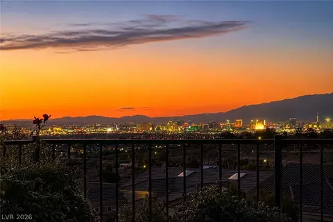 2722 Hartwick Pines Dr, Henderson, NV 89052