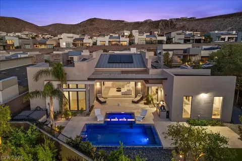 2228 Summit Mesa Ln, Henderson, NV 89052