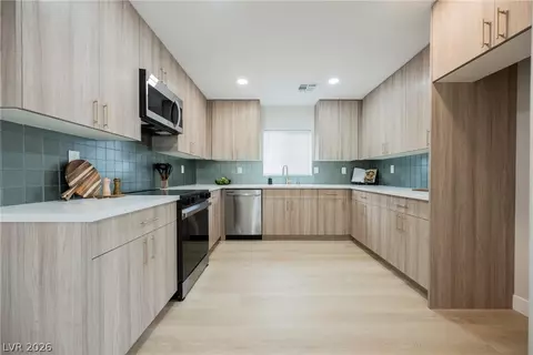 1909 Griffith Ave, Las Vegas, NV 89104