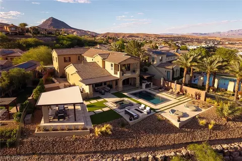99 Rezzonico Dr, Henderson, NV 89011