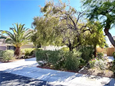 1420 Desert Hills Dr, Las Vegas, NV 89117