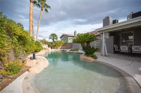 7423 Edgewater Ln, Las Vegas, NV 89123
