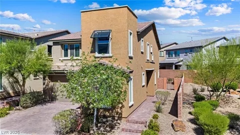 5939 Wellington Peak Rd, Las Vegas, NV 89148