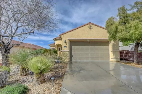 2700 Rue Montpellier Ave, Henderson, NV 89044
