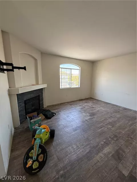 1830 N Buffalo Dr #2096, Las Vegas, NV 89128