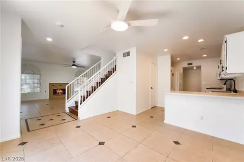 10146 Quilt Tree St, Las Vegas, NV 89183