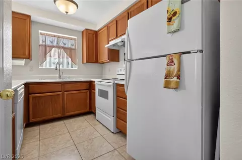 Kitchen - 2241 Highpointe Dr #101, Laughlin, NV 89029 photo 2 of 3