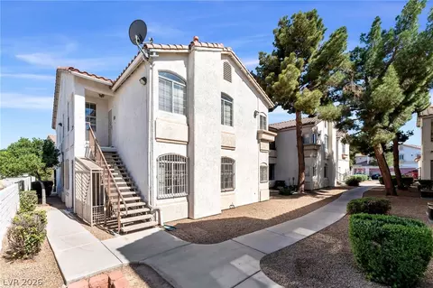 1300 S Arlington St #227, Las Vegas, NV 89104