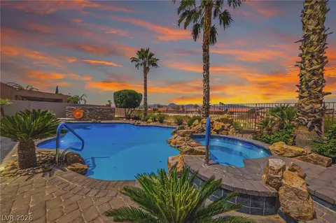 8133 Bay Dunes St, Las Vegas, NV 89131