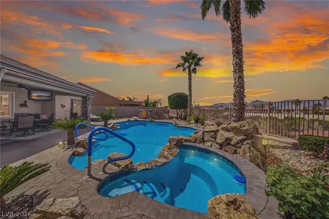 8133 Bay Dunes St, Las Vegas, NV 89131