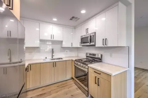 10553 Pine Glen Ave #107, Las Vegas, NV 89144