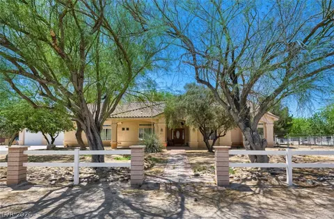 6325 Guy Ave 6320 Horse Dr, Las Vegas, NV 89131
